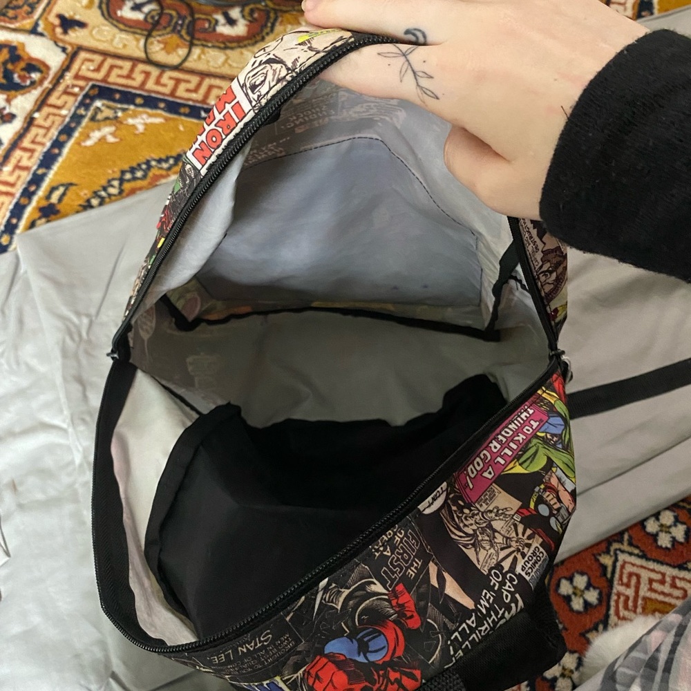 Marvel comic backpack - Picture 2 of 5